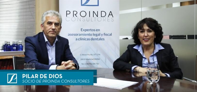 Francisco, Pilar, en las oficinas de Proinda